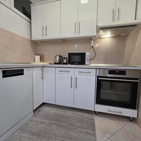 Turquoise Sunny Apartment Novi Pazar