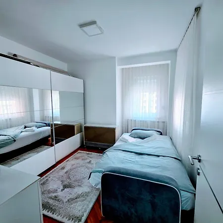 Apartment Turquoise Sunny Novi Pazar