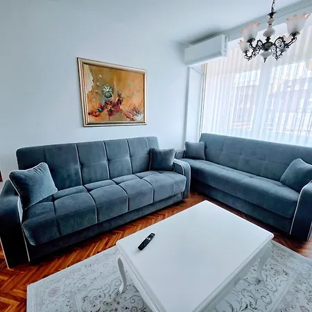 Turquoise Sunny Apartment *